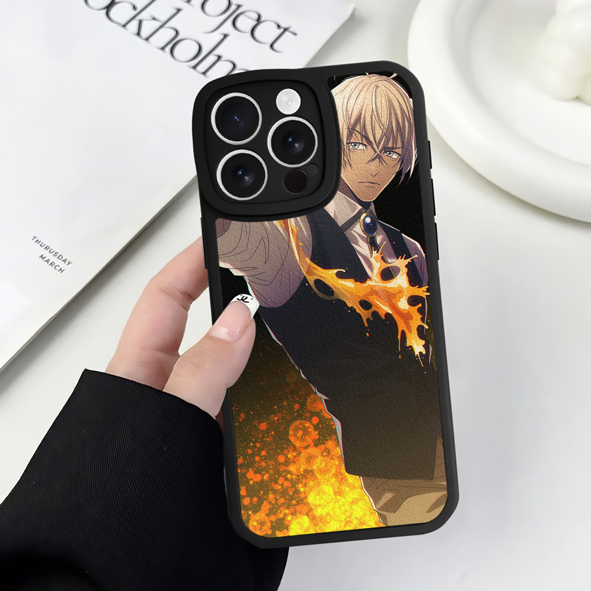 （画像用） 名探偵コナン Detective Conan 【iPhone 16シリーズ対応】シリコンスマホケース（レザー調） 材質：シリコン